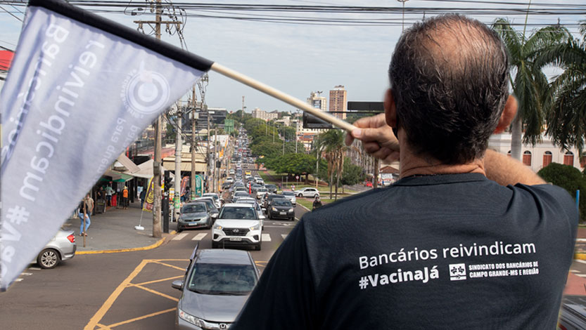 SindicarioNET - Sindicato dos Bancários realiza protesto contra